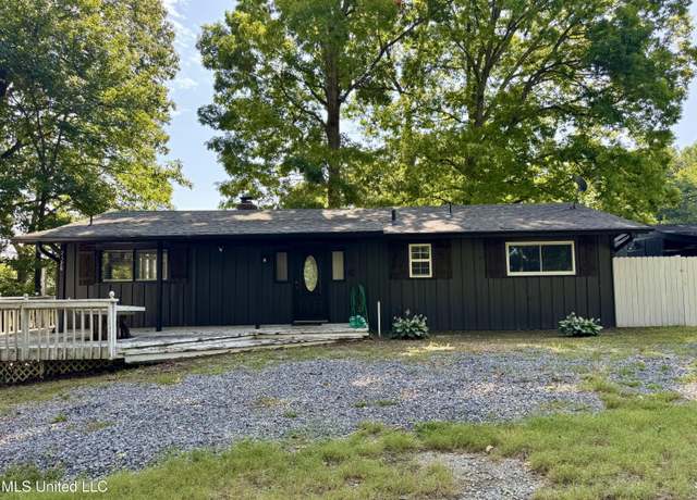 Property at 2570 Pine Dr, Hernando, MS 38632, 2 beds, 1 bath