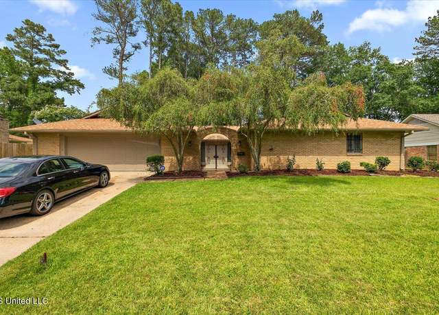 Property at 5953 Lake Trace Cir, Jackson, MS 39211, 3 beds, 2.5 baths