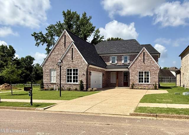 Property at 4277 S Bolivar Trl, Olive Branch, MS 38654, 5 beds, 3.5 baths