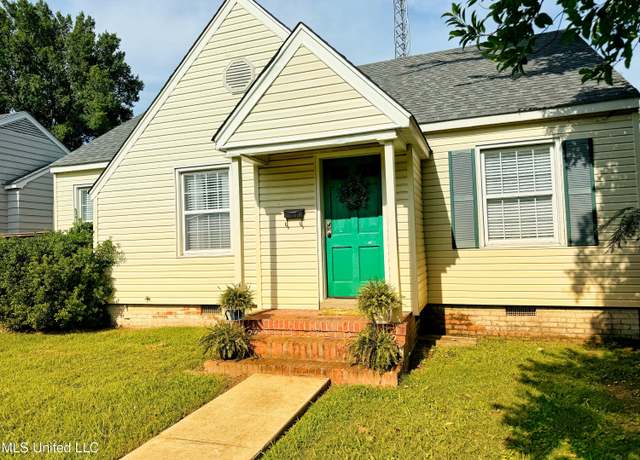 Property at 112 Leflore Ave, Clarksdale, MS 38614, 3 beds, 3 baths
