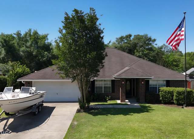 Property at 11295 Peyton Dr, Gulfport, MS 39503, 4 beds, 3 baths