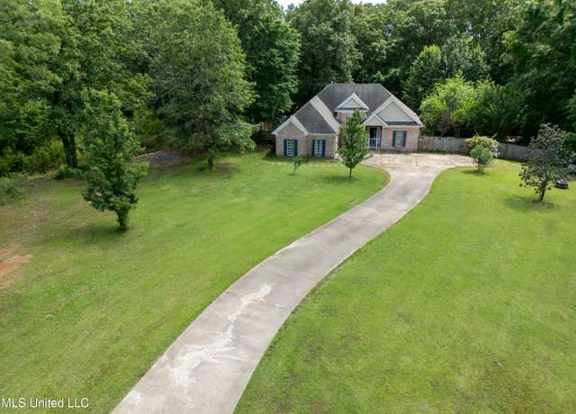 Property at 33 Timber Ridge Dr, Byhalia, MS 38611, 3 beds, 2 baths