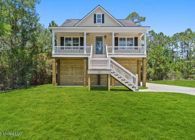 Property at 423 Royal Oak Dr, Pass Christian, MS 39571, 2 beds, 2 baths