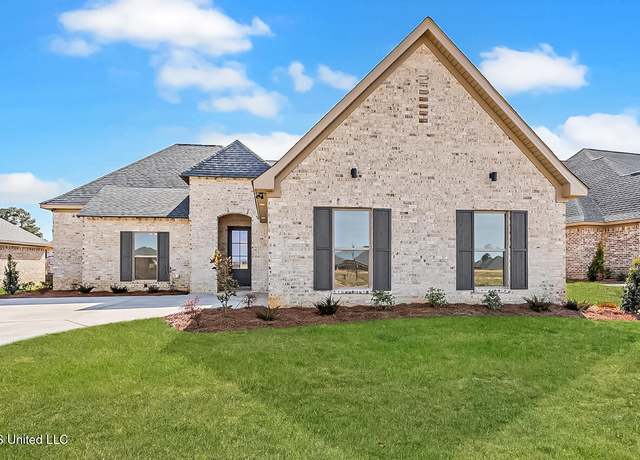 Property at 1014 Kensington Dr, Flowood, MS 39232, 4 beds, 3 baths
