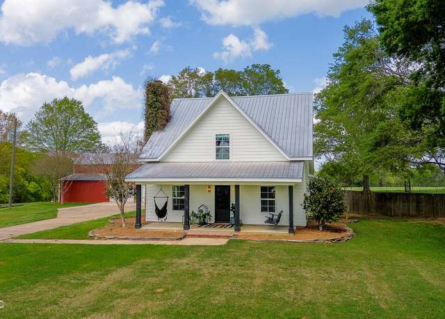 Property at 226 Antioch Rd Rd, Magee, MS 39111, 4 beds, 3 baths