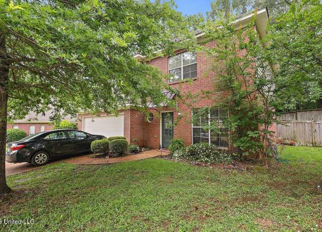 Property at 103 Cavitt Cv, Clinton, MS 39056, 3 beds, 2.5 baths