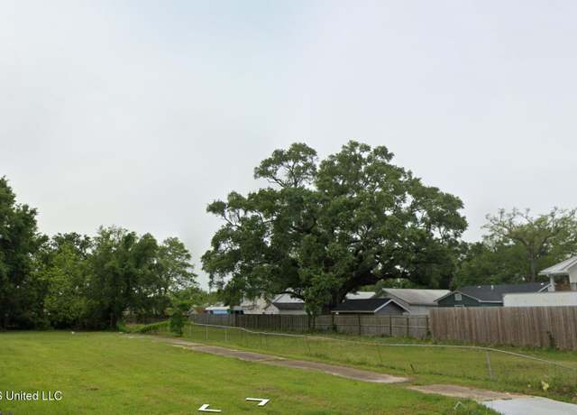 Property at 317 4th St, Biloxi, MS 39530