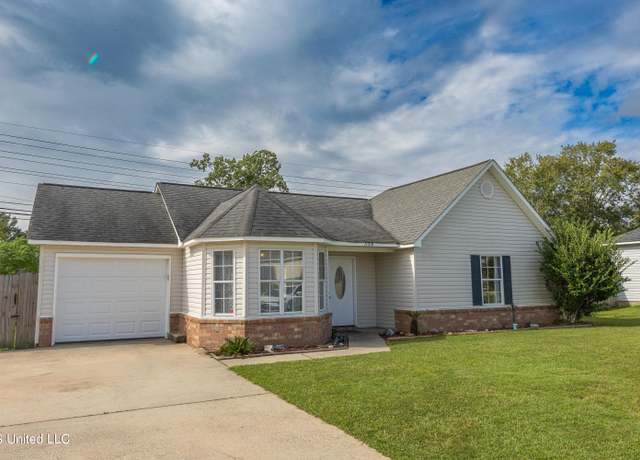 Property at 11318 Fairfield Ln, Gulfport, MS 39503, 3 beds, 2 baths