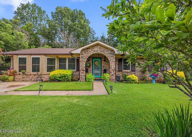 Property at 134 Brookwood St, Flora, MS 39071, 3 beds, 2 baths
