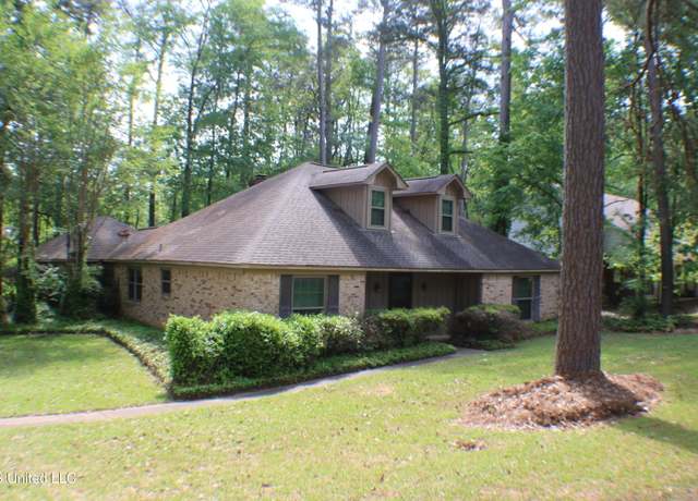 Property at 1109 Martin Dr, Brandon, MS 39047, 4 beds, 3 baths