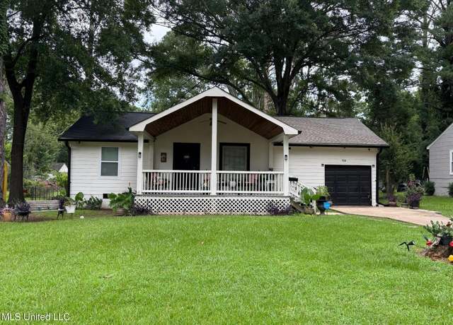 Property at 758 Robinhood Rd, Jackson, MS 39206, 3 beds, 3 baths