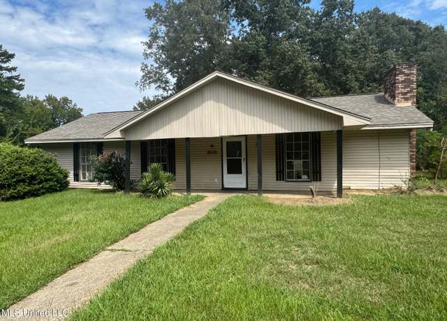 Property at 5424 Brookhollow Dr, Jackson, MS 39212, 3 beds, 2 baths