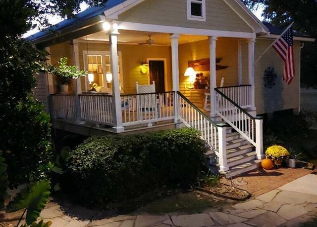 Property at 26 A Cemetery Rd, Natchez, MS 39120, 2 beds, 2 baths