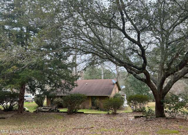 Property at 83 Black Bear Rd, Natchez, MS 39120, 3 beds, 1 bath