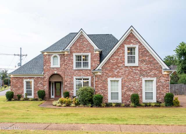 Property at 890 Lindsey Cv, Hernando, MS 38632, 4 beds, 3.5 baths