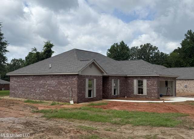 Property at 101 Caleb Cv, Carthage, MS 39051, 3 beds, 2 baths
