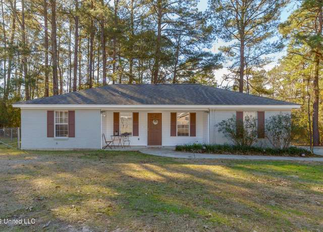 Property at 94 Wilson Rd, Hattiesburg, MS 39402, 3 beds, 2 baths