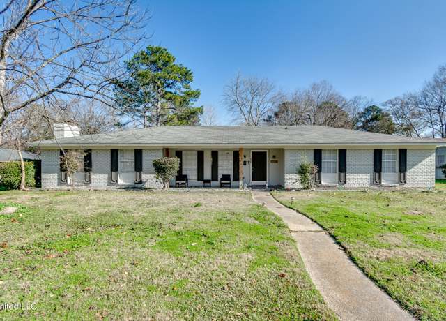 Property at 5830 Sedgwick Dr, Jackson, MS 39211, 3 beds, 2 baths