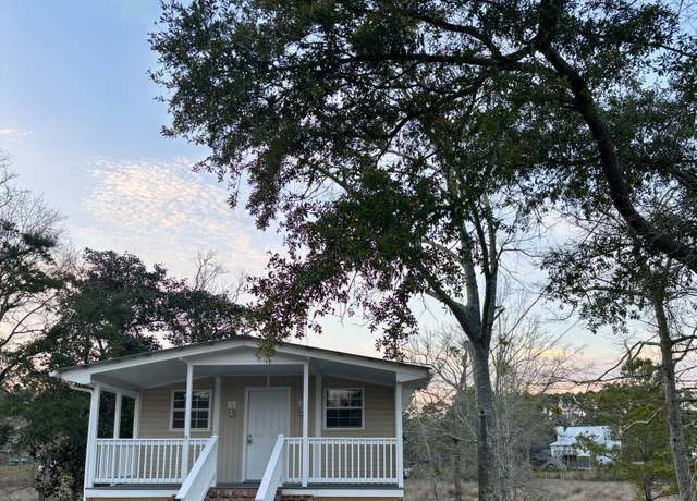Property at 2309 Tradewinds Dr, Gautier, MS 39553, 2 beds, 2 baths