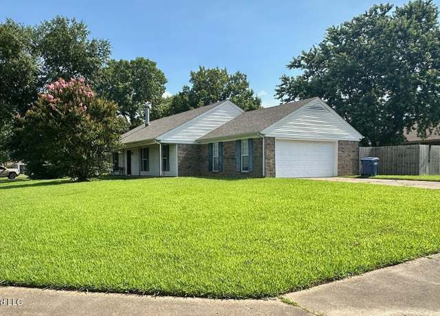 Property at 7050 Dunbarton Dr, Horn Lake, MS 38637, 3 beds, 2 baths