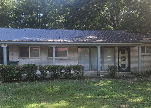 Property at 125 W Cypress St, Charleston, MS 38921, 2 beds, 2 baths