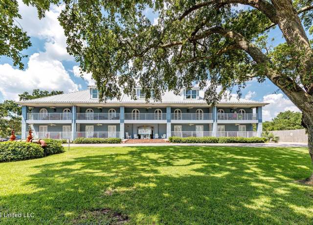 Property at 1282 Beach Blvd #201, Biloxi, MS 39530, 3 beds, 2.5 baths