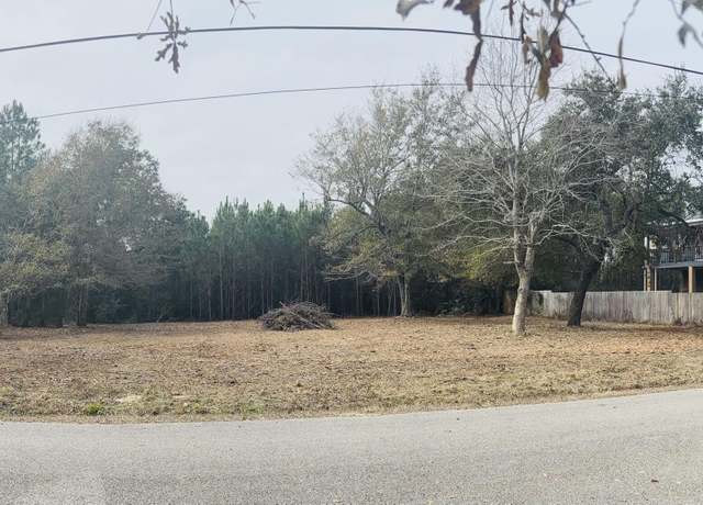 Property at 194 S Lady Mary Ave, Pass Christian, MS 39571