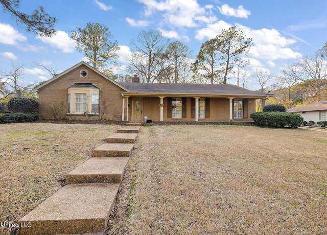 Property at 5411 River Thames Rd, Jackson, MS 39211, 4 beds, 3 baths