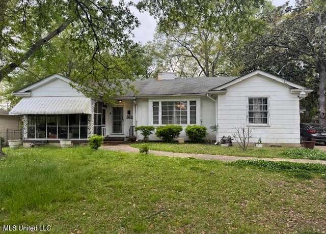 Property at 3923 Azalea Dr, Jackson, MS 39206, 3 beds, 2 baths