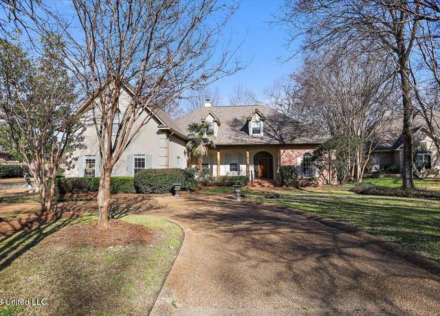 Property at 198 Forest Lake Dr, Madison, MS 39110, 4 beds, 4.5 baths