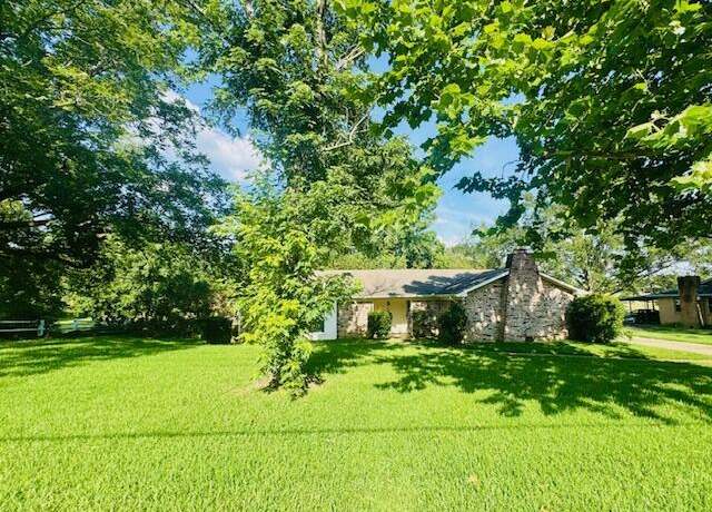 Property at 3864 S Siwell Road Rd, Jackson, MS 39212, 3 beds, 2 baths