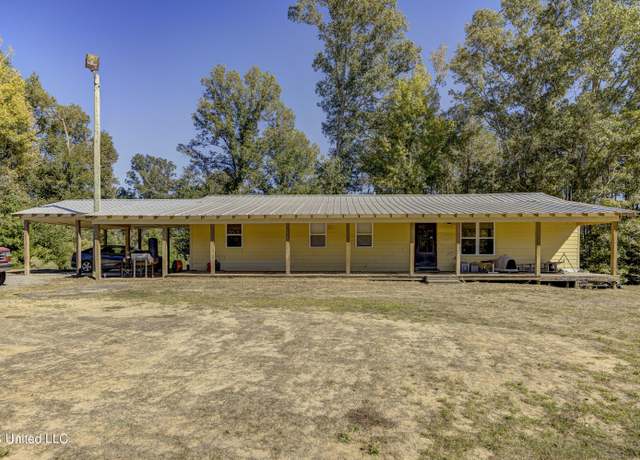 Property at 250 Hilderbrand Rd, Bentonia, MS 39040, 3 beds, 2 baths