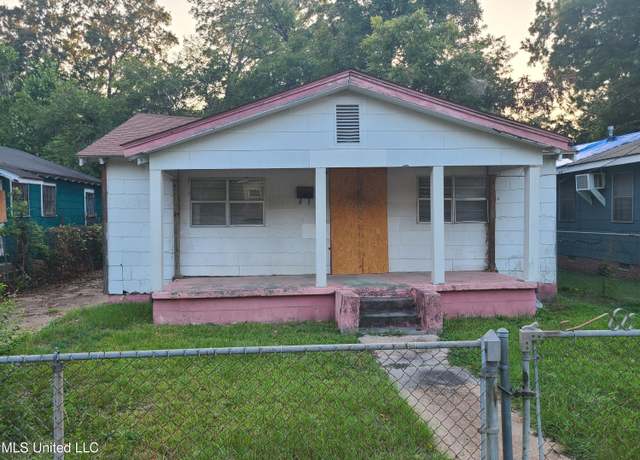 Property at 2107 Mobile Ave, Jackson, MS 39213, 2 beds, 1 bath