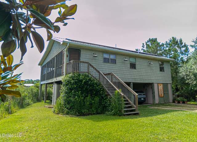 Property at 11001 N Shore Dr, Bay Saint Louis, MS 39520, 2 beds, 1 bath