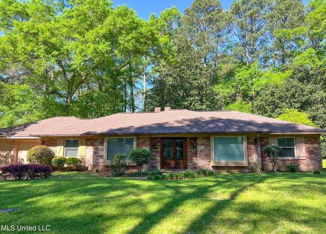 Property at 5365 Red Fox Rd, Jackson, MS 39211, 4 beds, 2 baths