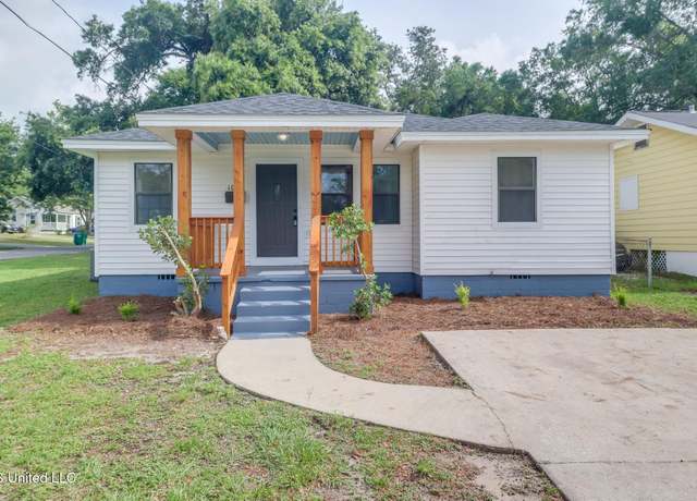 Property at 1018 27th St, Gulfport, MS 39501, 4 beds, 2 baths