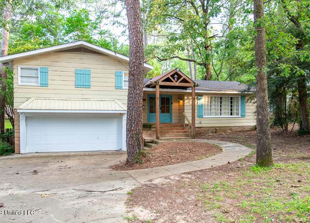 Property at 1777 Brecon Dr, Jackson, MS 39211, 3 beds, 2 baths