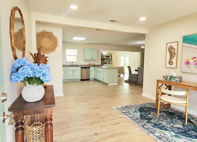 Property at 24 Pecan Dr, Long Beach, MS 39560, 3 beds, 2 baths