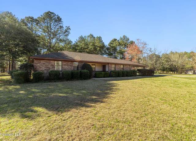 Property at 1065 Howell Rd, Purvis, MS 39475, 3 beds, 2.5 baths