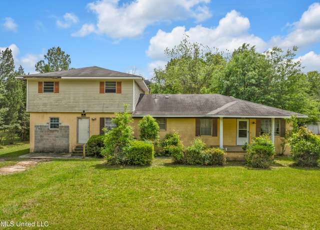 Property at 6836 Holley Ave, Moss Point, MS 39563, 5 beds, 3 baths