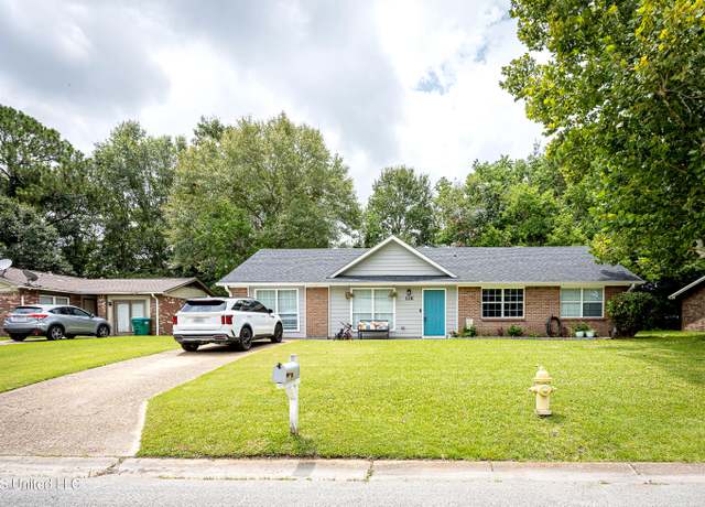 Property at 116 Shiloh Cir, Ocean Springs, MS 39564, 4 beds, 2 baths