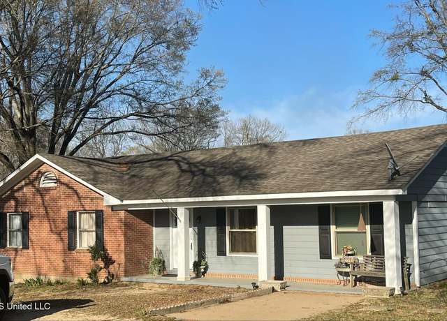 Property at 407 Oakdale Rd, Coldwater, MS 38618, 4 beds, 2 baths