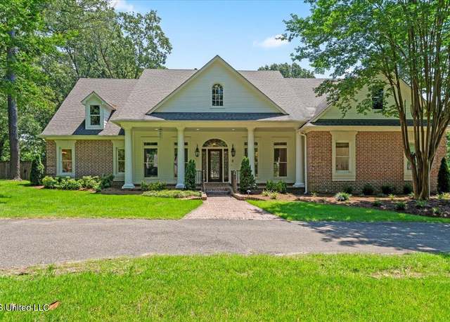 Property at 6290 Autumn Oaks Dr, Olive Branch, MS 38654, 4 beds, 4.5 baths