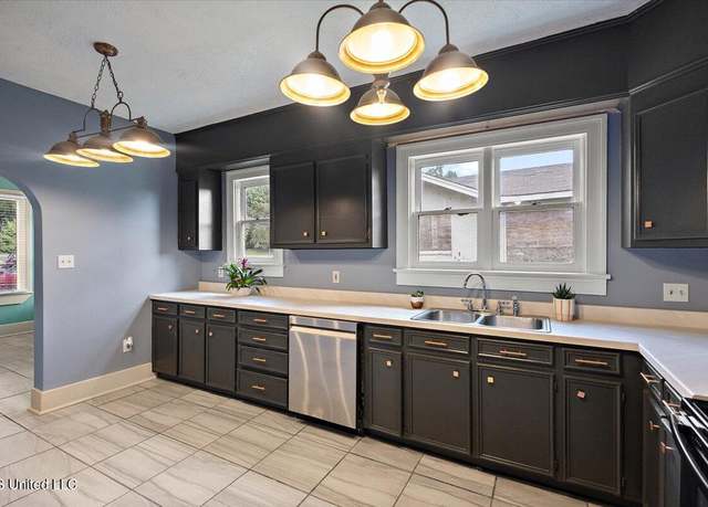 Property at 1054 Madison St, Jackson, MS 39202, 3 beds, 2 baths