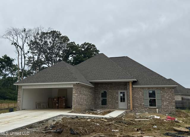 Property at 337 Willow Way, Canton, MS 39046, 4 beds, 2 baths