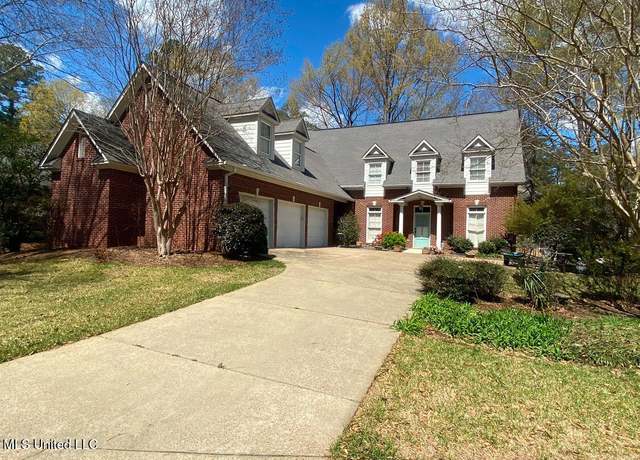 Property at 420 Berkshire Dr, Ridgeland, MS 39157, 4 beds, 4 baths