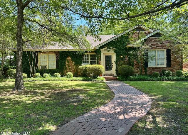 Property at 301 S Victoria Ave, Cleveland, MS 38732, 4 beds, 3 baths