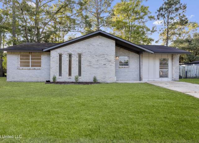 Property at 1909 University St, Gautier, MS 39553, 3 beds, 1.5 baths