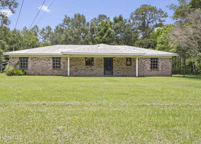 Property at 9100 Augusta Rd, Moss Point, MS 39562, 3 beds, 1 bath