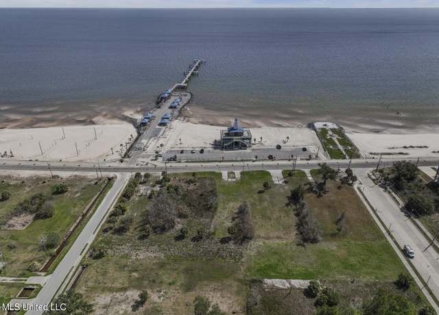 Property at 113 N Beach Blvd, Waveland, MS 39576